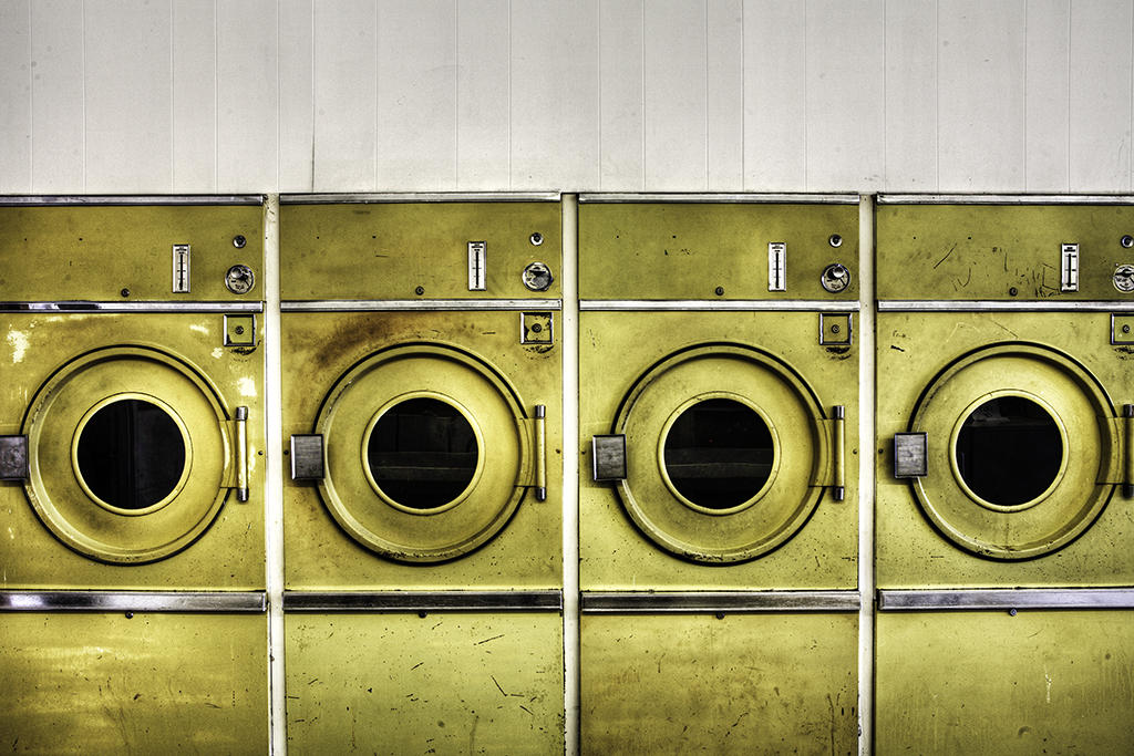 <span style="font-size:16px;"> Bell Buckle Laundromat</span> : South : nick dantona fine art photography